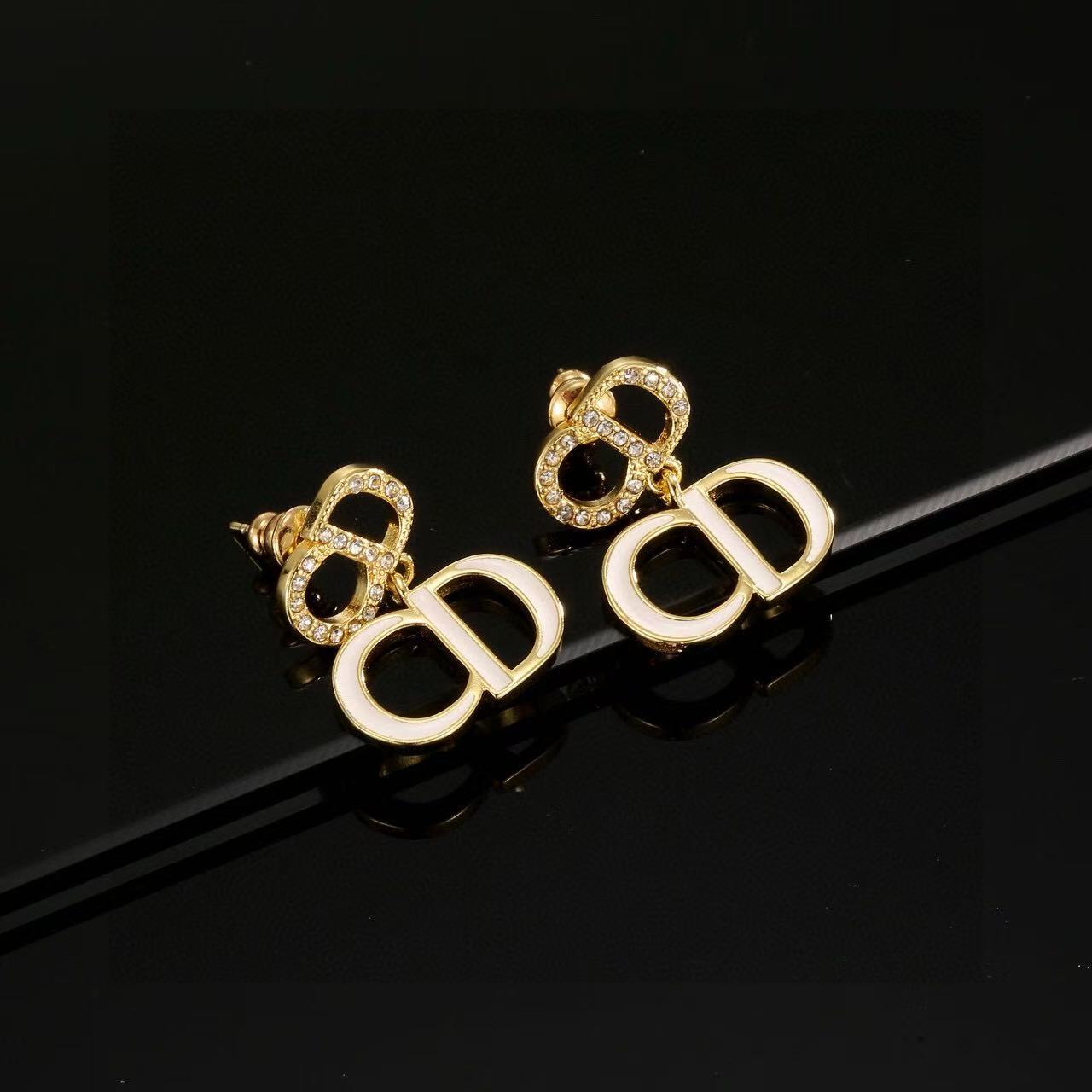 [Lume Jewels]Gold CD Letter Stud Earrings
