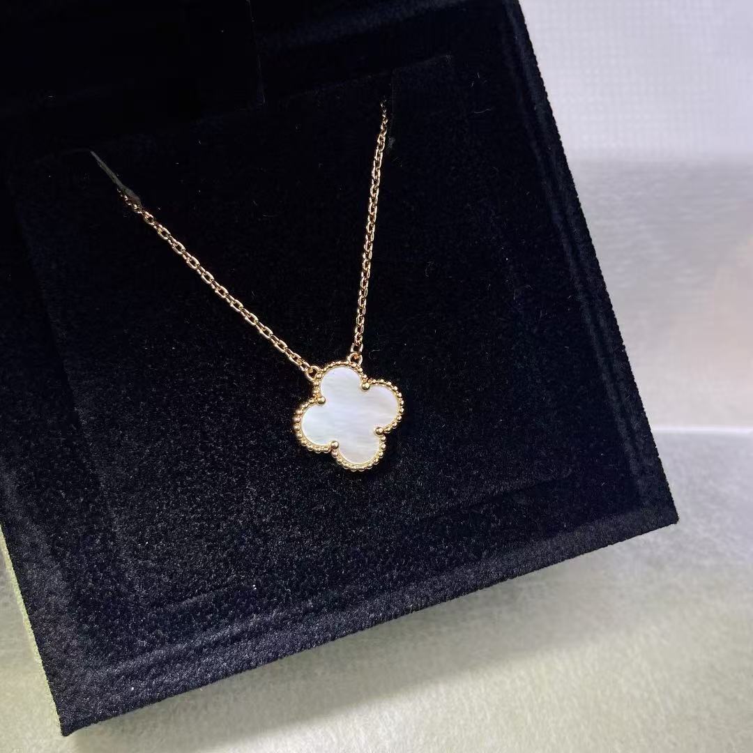 [Lume Jewels]CLOVER MINI 15MM WHITE MOTHER-OF-PEARL NECKLACE