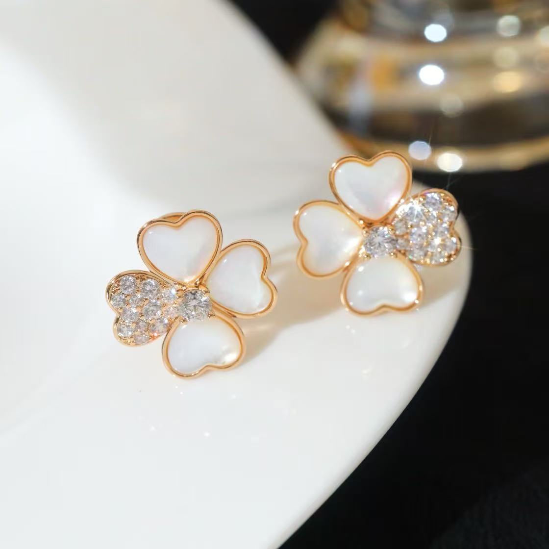 [Lume Jewels]FRIVOLE PINK GOLD FLOWER DIAMOND EARRINGS 2