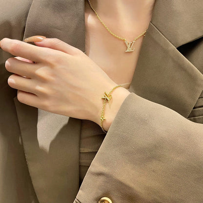 ¡®Lume Jewels¡¯LOGO STAR MOTIF GOLD BRACELET