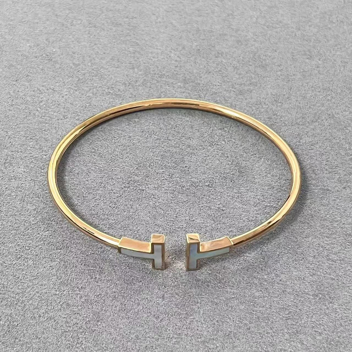 [Lume Jewels] T House Double T Open Bangle