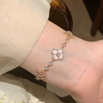 ¡®Lume Jewels¡¯CLOVER 5 MOTIF PINK BLUE RED WHITE BRACELET
