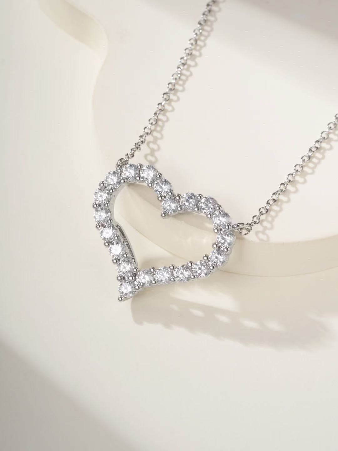[Lume Jewels]T Family Heart Necklace