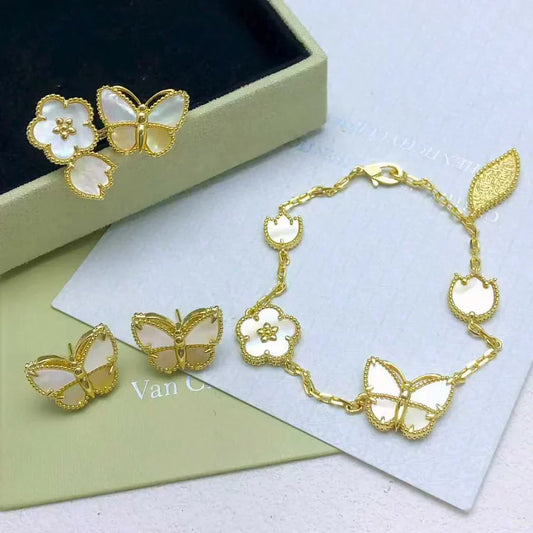 [Lume Jewels] 26 NEW CLOVER LUCKY LIGHT YELLOW AND WHITE SET