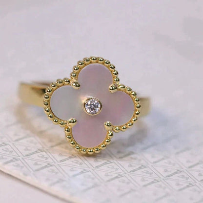 ¡®Lume Jewels¡¯CLOVER PINK MOP RING GOLD DIAMOND