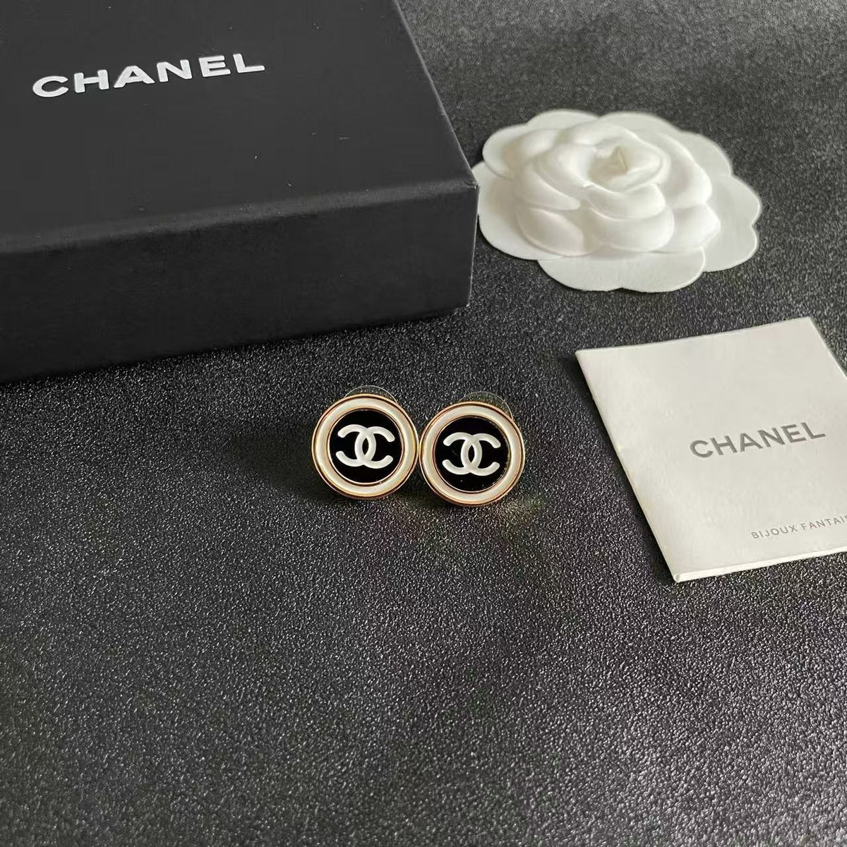 [Lume Jewels]Classic Double C Stud Earrings