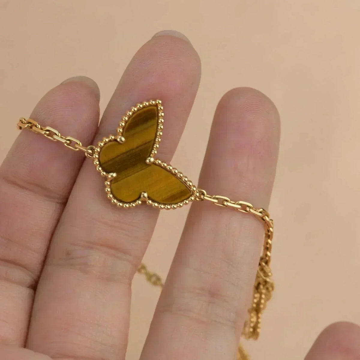 ¡®Lume Jewels¡¯LUCKY SPRING 5 MOTIF GOLD BRACELET
