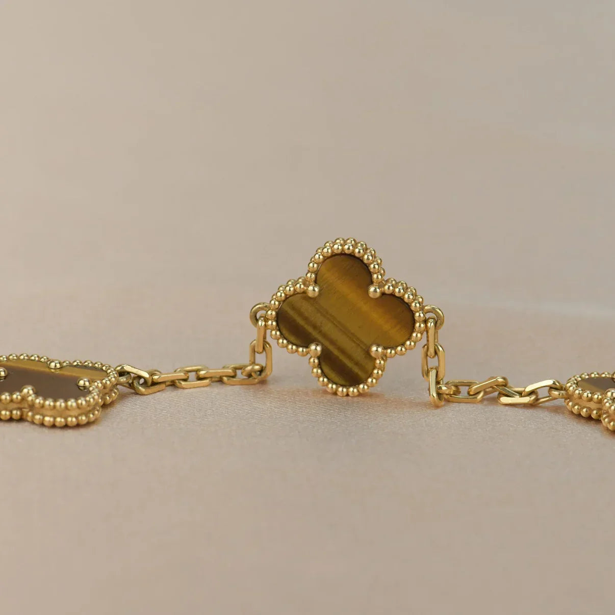 [Lume Jewels]New  CLOVER 5 MOTIFS TIGER EYE BRACELET COLLECTION