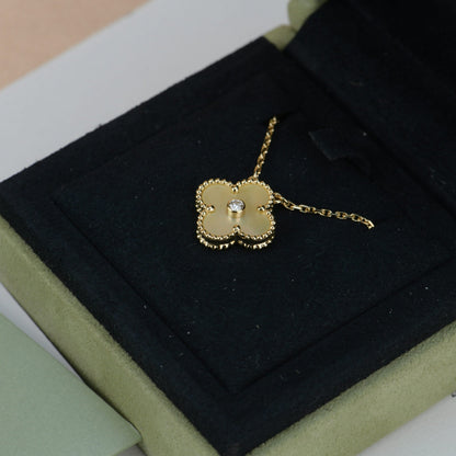 ¡®Lume Jewels¡¯CLOVER 15MM DIAMOND GOLD MOTHER OF PEARL NECKLACE