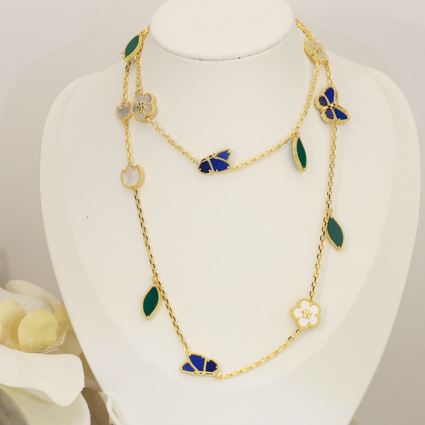 [Lume Jewels]LUCKY SPRING BUTTERFLY 15 FLOWER NECKLACE