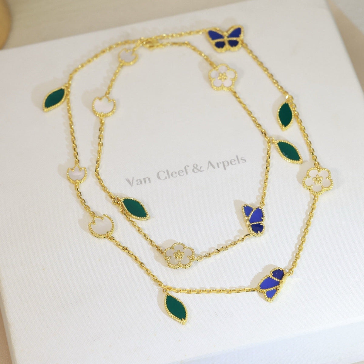 [Lume Jewels]LUCKY SPRING BUTTERFLY 15 FLOWER NECKLACE
