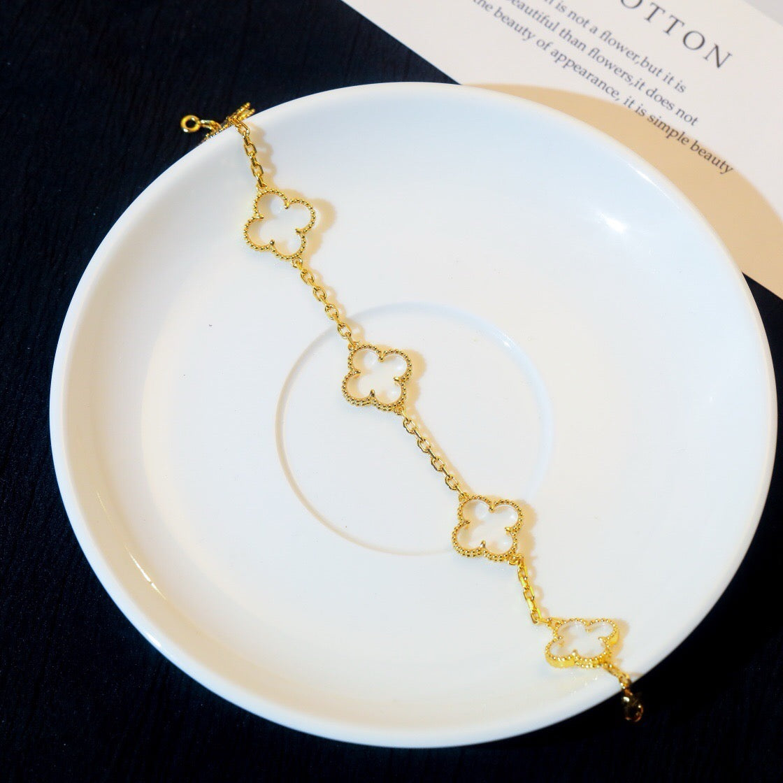 [Lume Jewels]New CLOVER 5 MOTIF ROCK CRYSTAL BRACELET