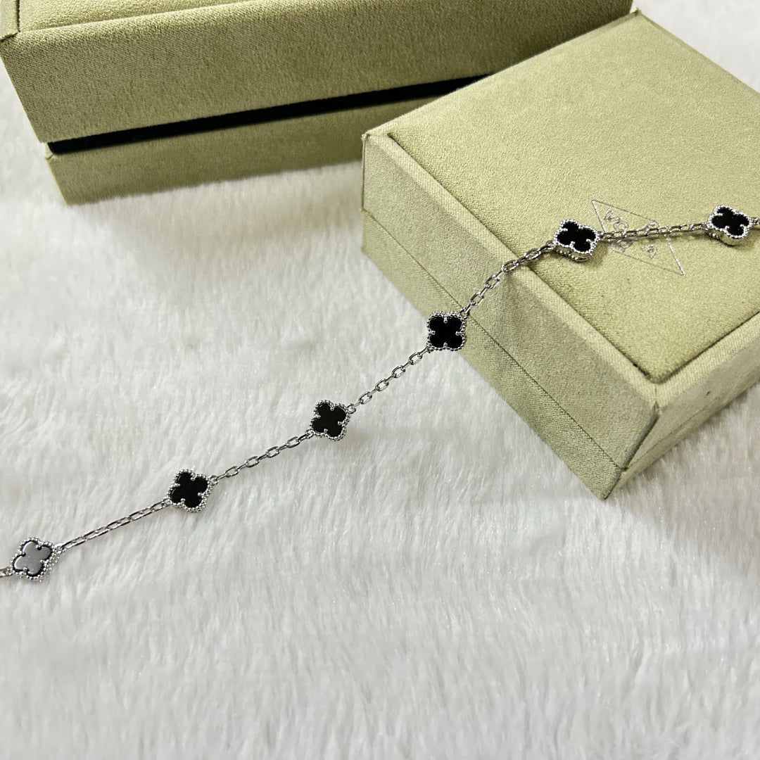 [¡®Lume Jewels¡¯]CLOVER 6 MOTIF  ONYXS BRACELET
