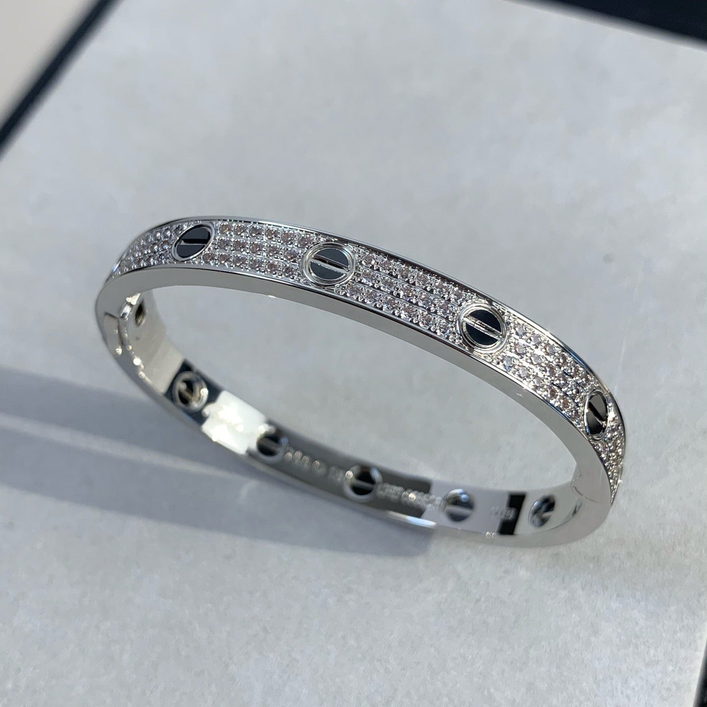 ¡®Lume Jewels¡¯LOVE BRACELET 6.1MM DIAMOND-PAVED CERAMIC