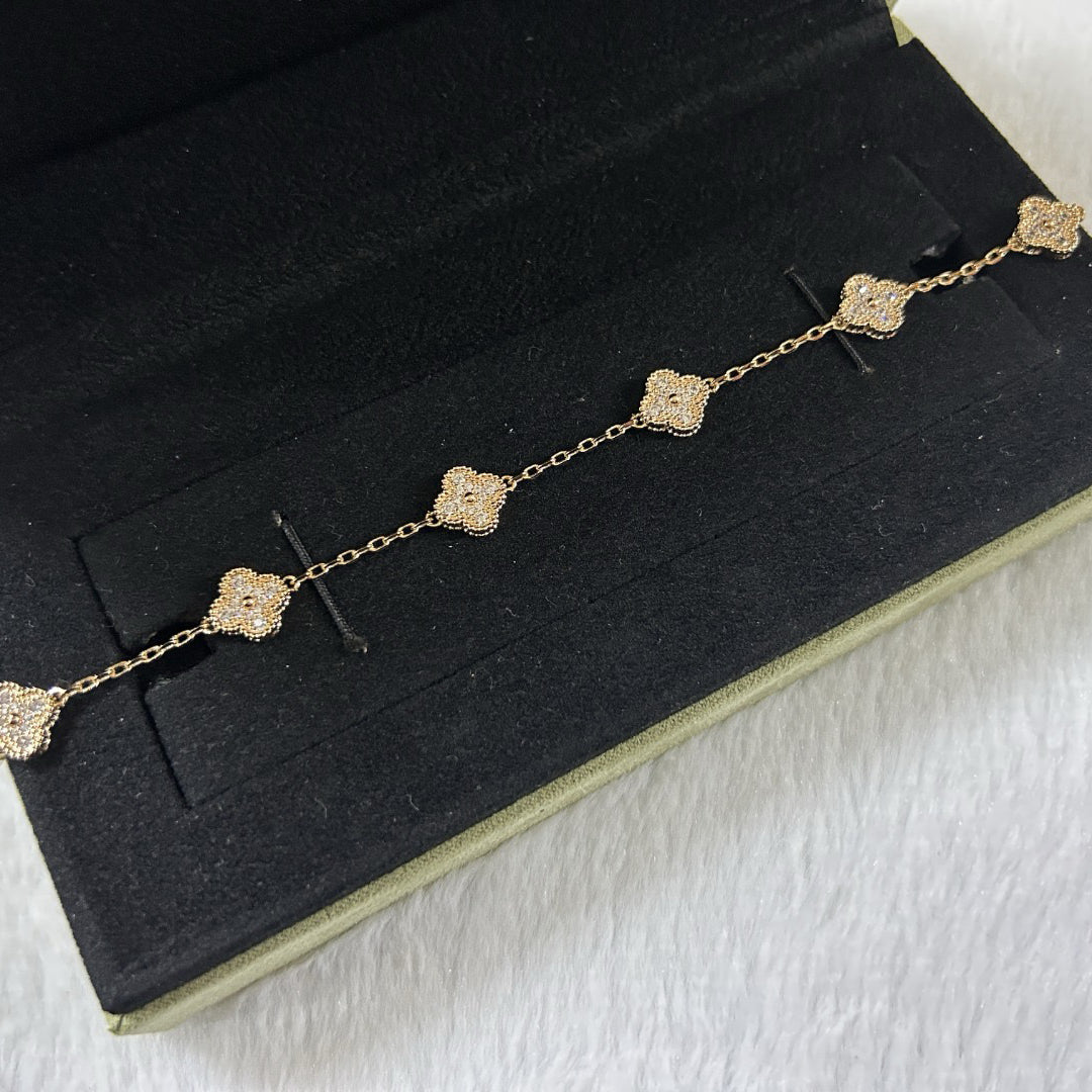 [Lume Jewels]New CLOVER 6 MOTIF DIAMOND BRACELET