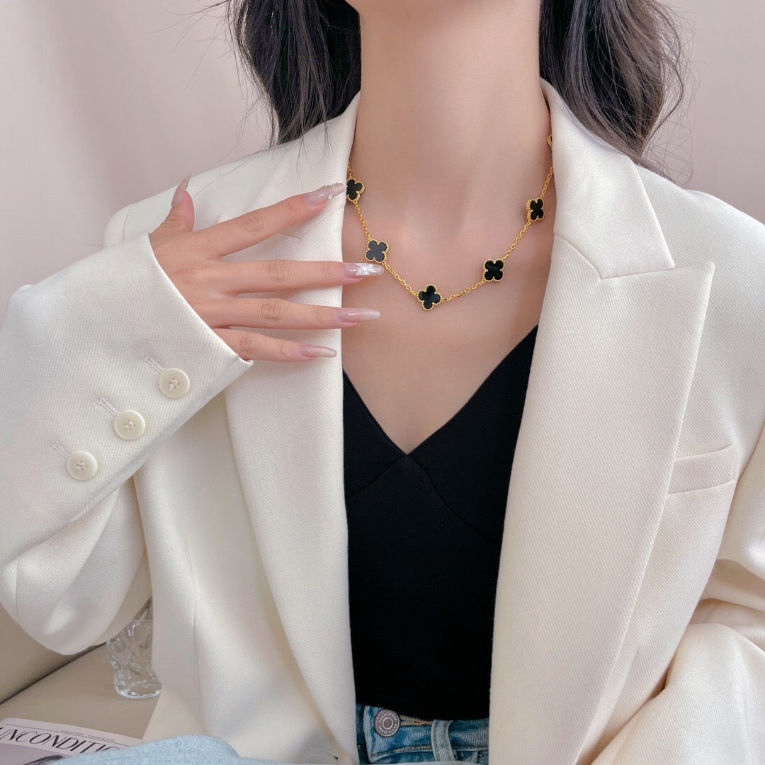 ¡®Lume Jewels¡¯CLOVER 10 MOTIFS ONYX NECKLACE