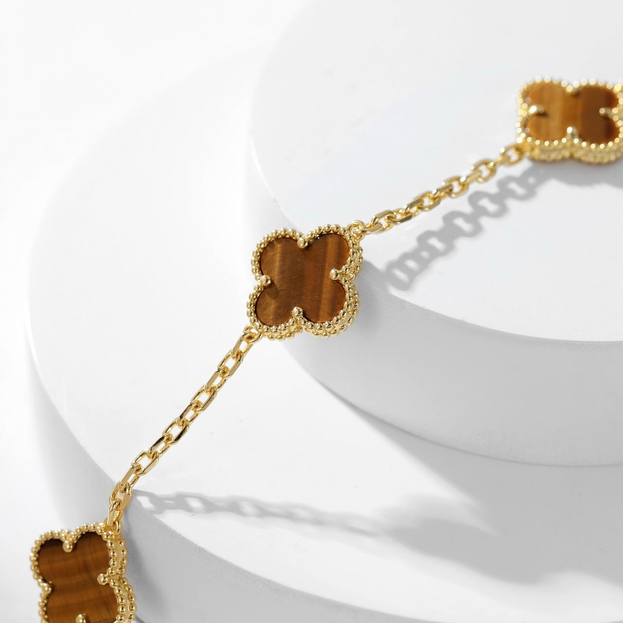 ¡®Lume Jewels¡¯CLOVER 10 MOTIFS TIGER EYE NECKLACE