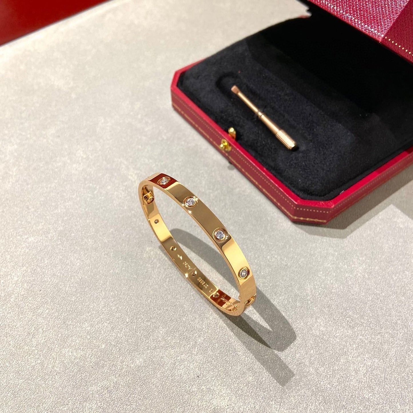 ¡®Lume Jewels¡¯LOVE BRACELET 6.1MM 10 DIAMONDS