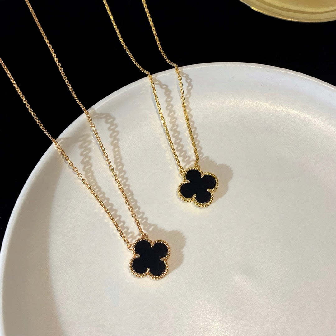 ¡®Lume Jewels¡¯CLOVER 15MM BLACK ONYX SINGLE FLOWER NECKLACE
