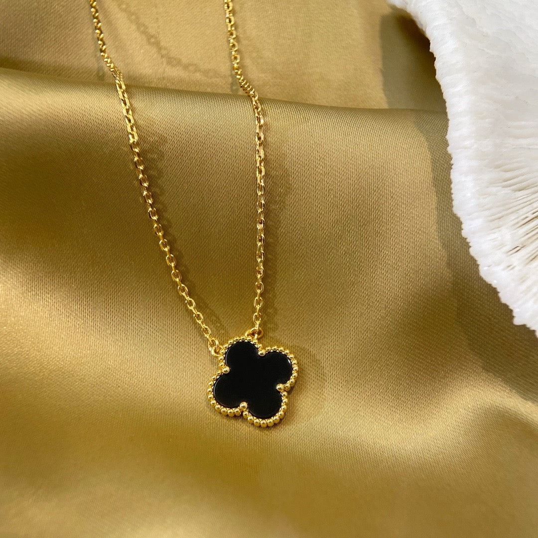 ¡®Lume Jewels¡¯CLOVER 15MM BLACK ONYX SINGLE FLOWER NECKLACE