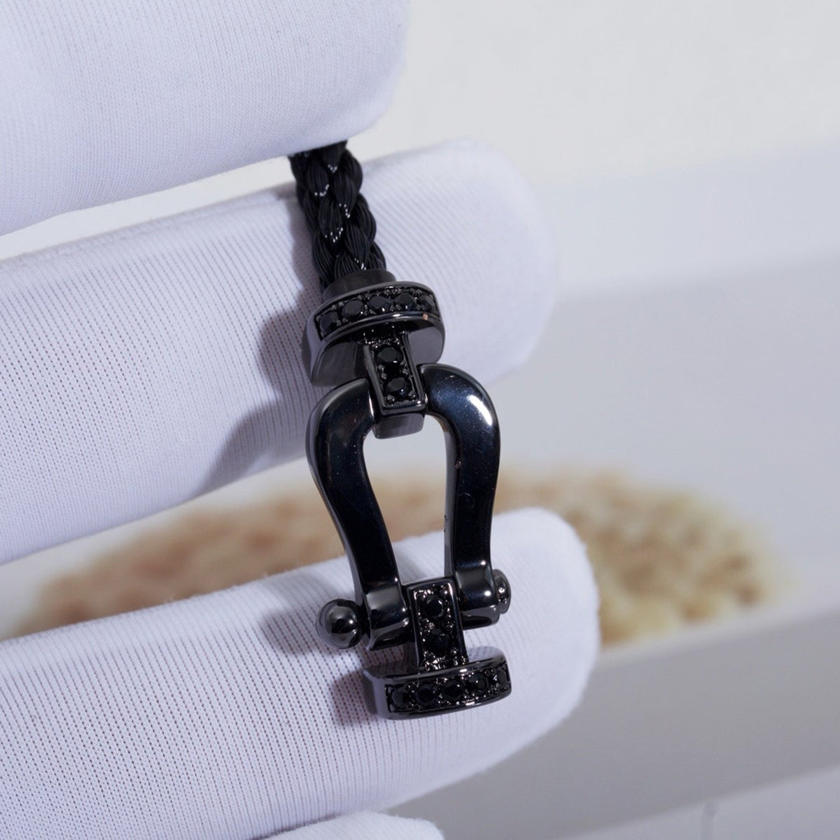 ¡®Lume Jewels¡¯FORCE LARGE SERIES HORSESHOE BLACK SAMURAI BRACELET