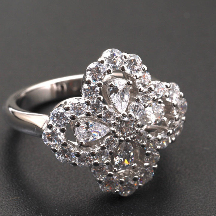 ¡®Lume Jewels¡¯LOOP RING FULL MOTIF DIAMOND 16MM SILVE