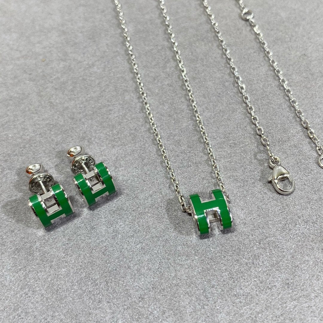 ¡®Lume Jewels¡¯POP H GREEN NECKLACE SILVER AND GOLD