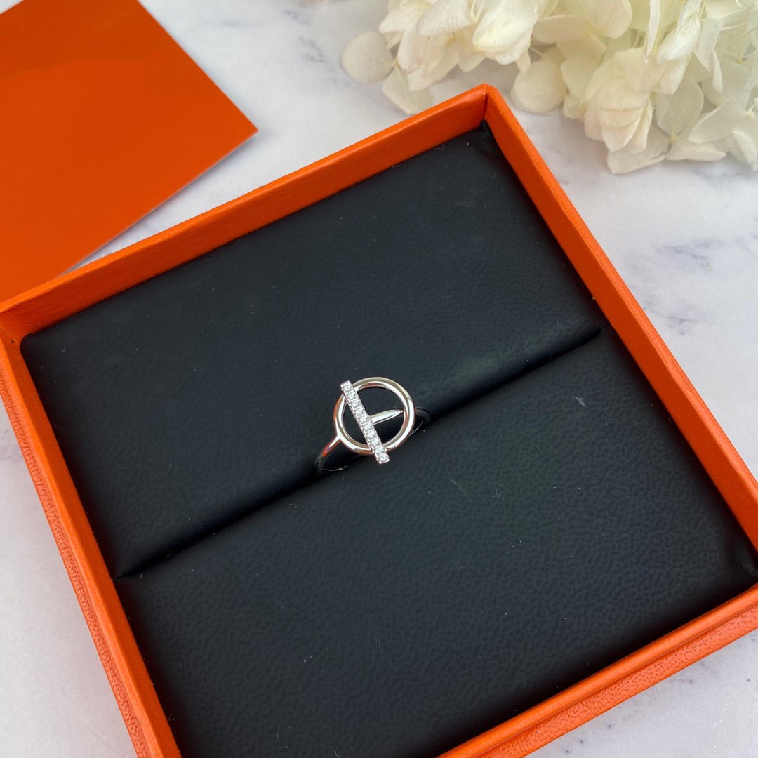 ¡®Lume Jewels¡¯ECHAPPEE RING DIAMOND