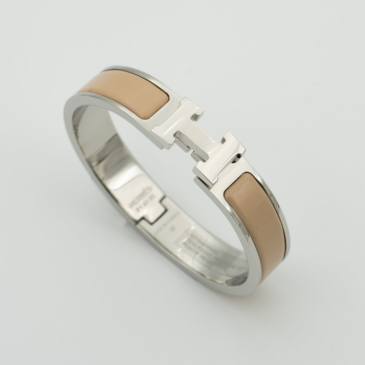 ¡®Lume Jewels¡¯H GREY BRACELET