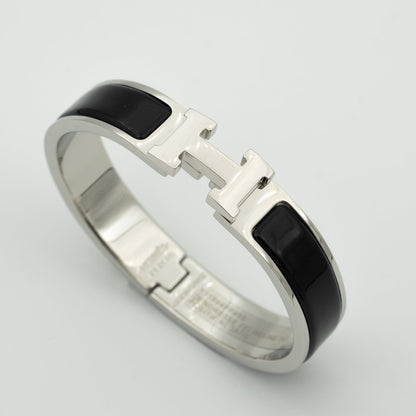 ¡®Lume Jewels¡¯H BLACK BRACELET
