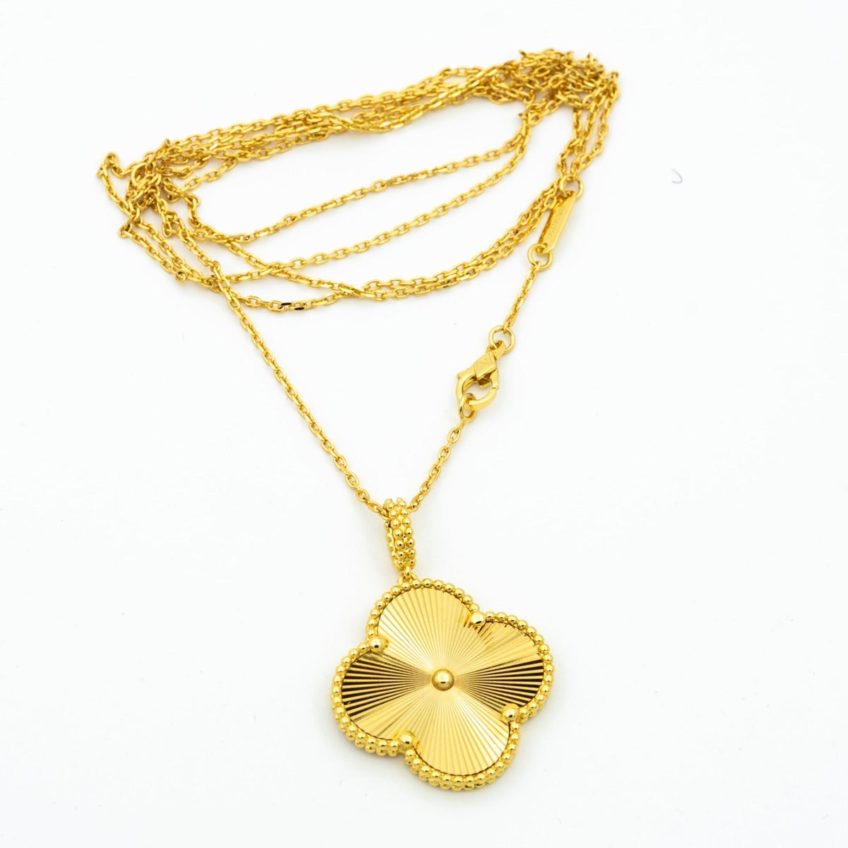 ¡®Lume Jewels¡¯CLOVER 25MM PEDANT NECKLACE GOLD
