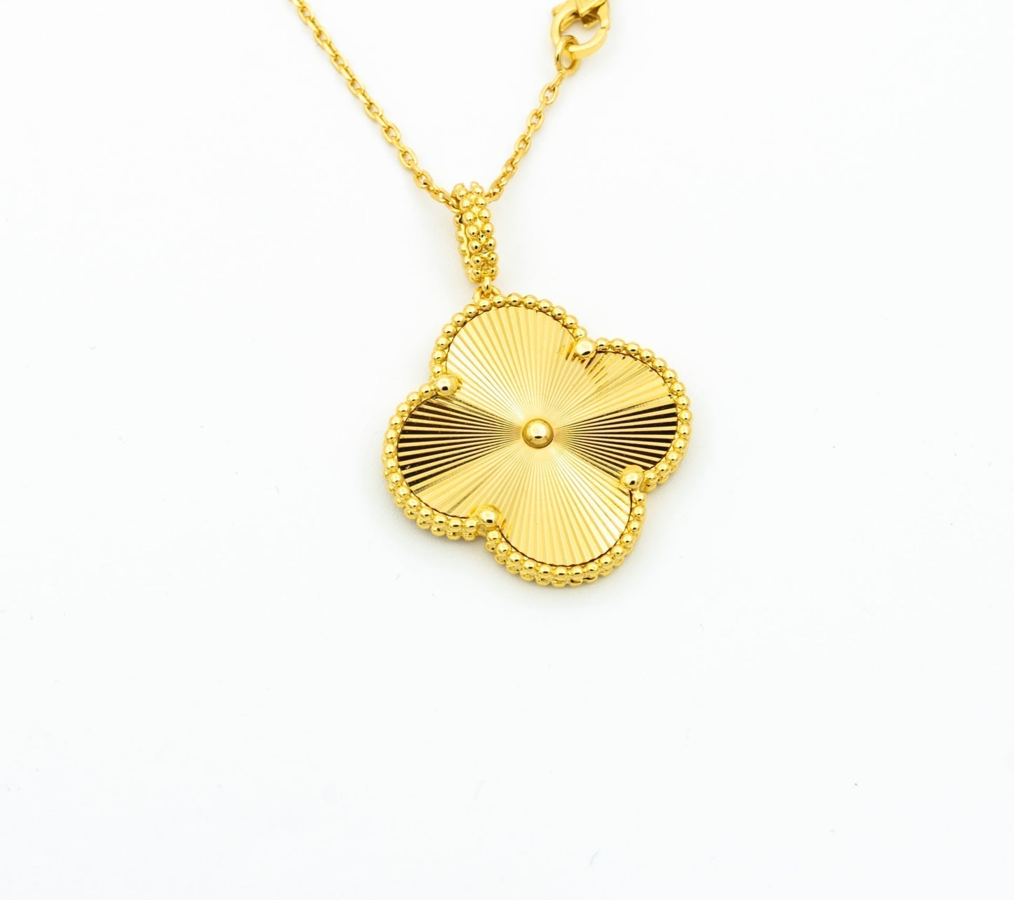 ¡®Lume Jewels¡¯CLOVER 25MM PEDANT NECKLACE GOLD