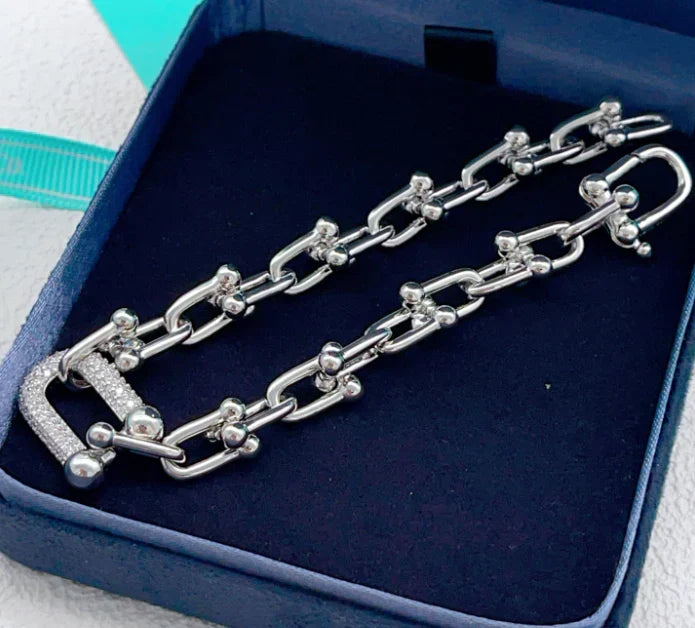 [Lume Jewels] TF HORSESHOE BUCKLE DIAMOND BRACELET