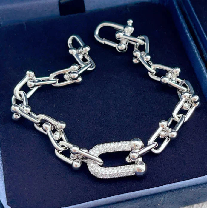 [Lume Jewels] TF HORSESHOE BUCKLE DIAMOND BRACELET