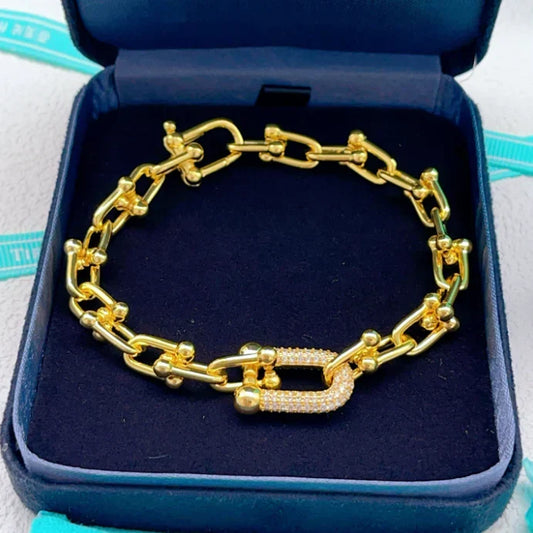 [Lume Jewels] TF HORSESHOE BUCKLE DIAMOND BRACELET