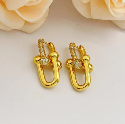 [Lume Jewels]TF HORSESHOE BUCKLE DIAMOND EARRINGS