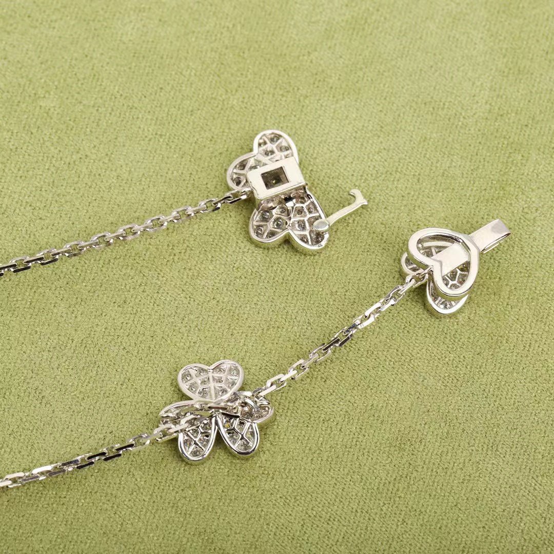 ¡®Lume Jewels¡¯FRIVOLE SILVER 9 FLOWERS NECKLACE