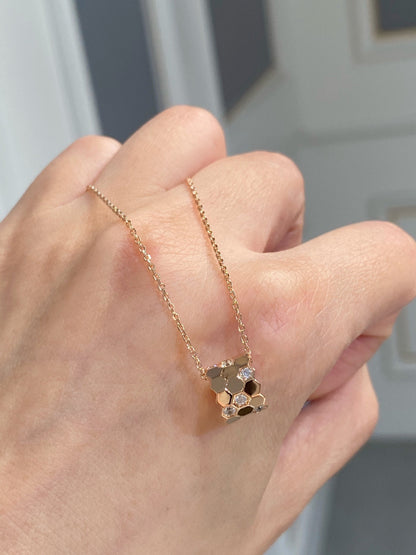 ¡®Lume Jewels¡¯BEE LOVE DIAMOND NECKLACE