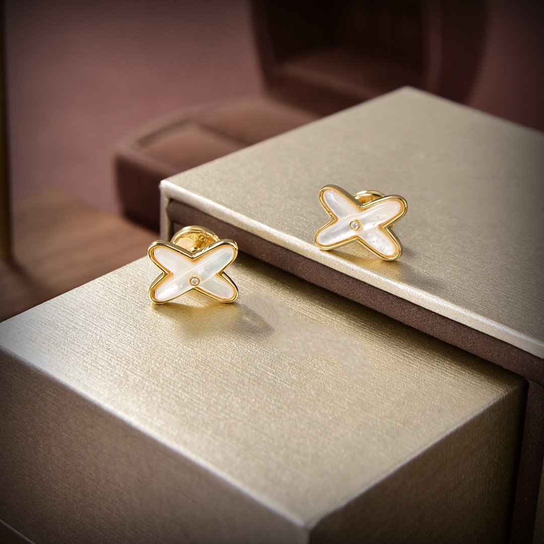 ¡®Lume Jewels¡¯JEUX DE WHITE MOP GOLD DIAMOND EARRINGS