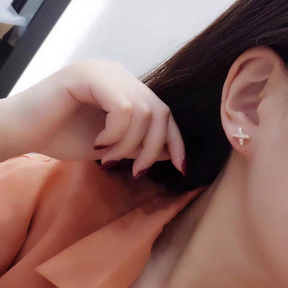 ¡®Lume Jewels¡¯JEUX DE GOLD DIAMOND EARRINGS