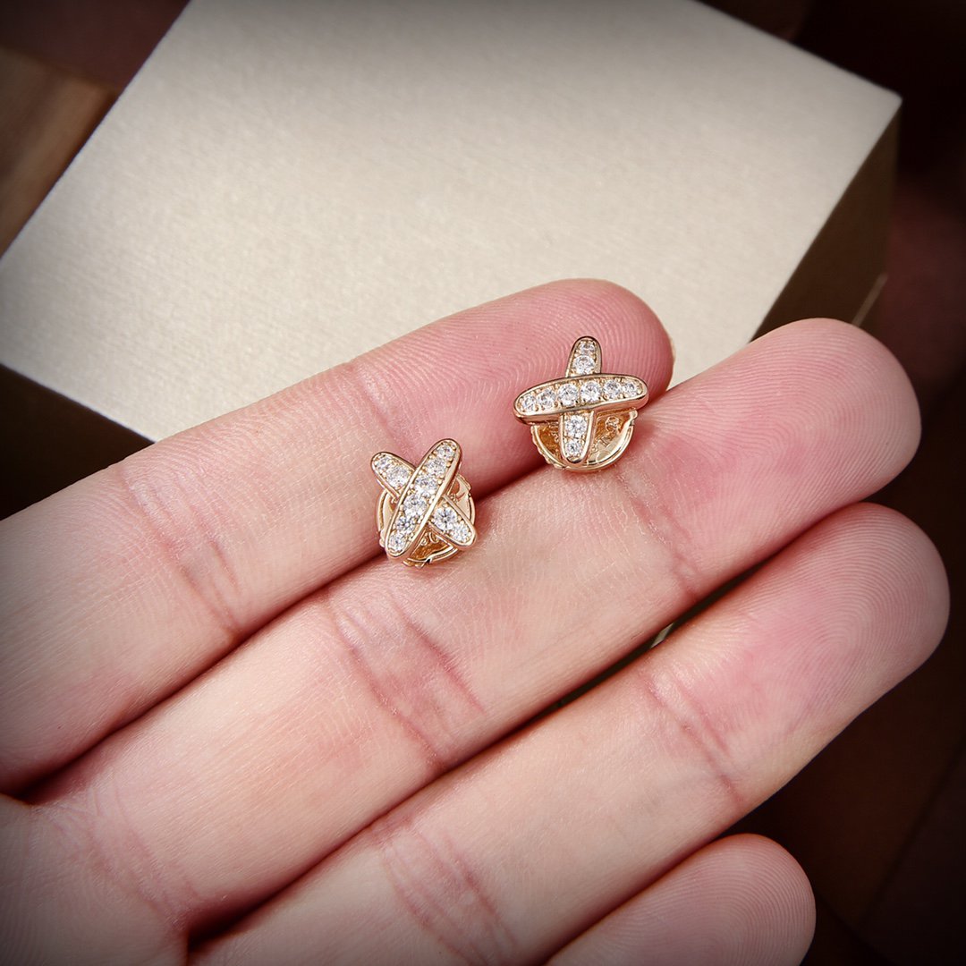 ¡®Lume Jewels¡¯JEUX DE GOLD DIAMOND EARRINGS