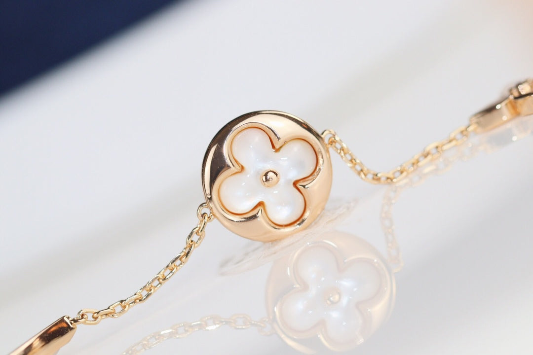 ¡®Lume Jewels¡¯LEAF CLOVER BRACELET