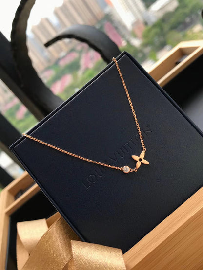 ¡®Lume Jewels¡¯BLOSSOM PENDANT PINK GOLD AND DIAMOND