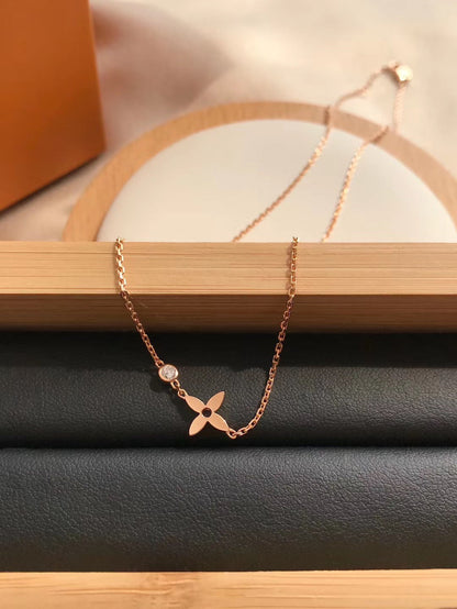 ¡®Lume Jewels¡¯BLOSSOM PENDANT PINK GOLD AND DIAMOND