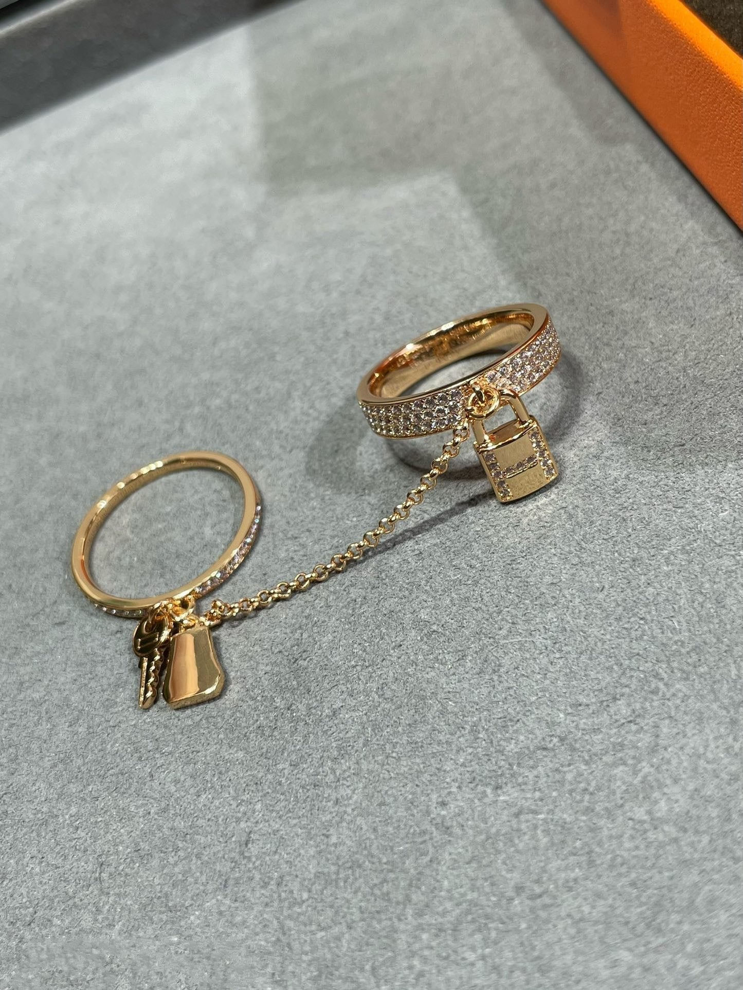 ¡®Lume Jewels¡¯HM KELLY CLOCHETTE DOUBLE RING IN  WITH DIAMONDS