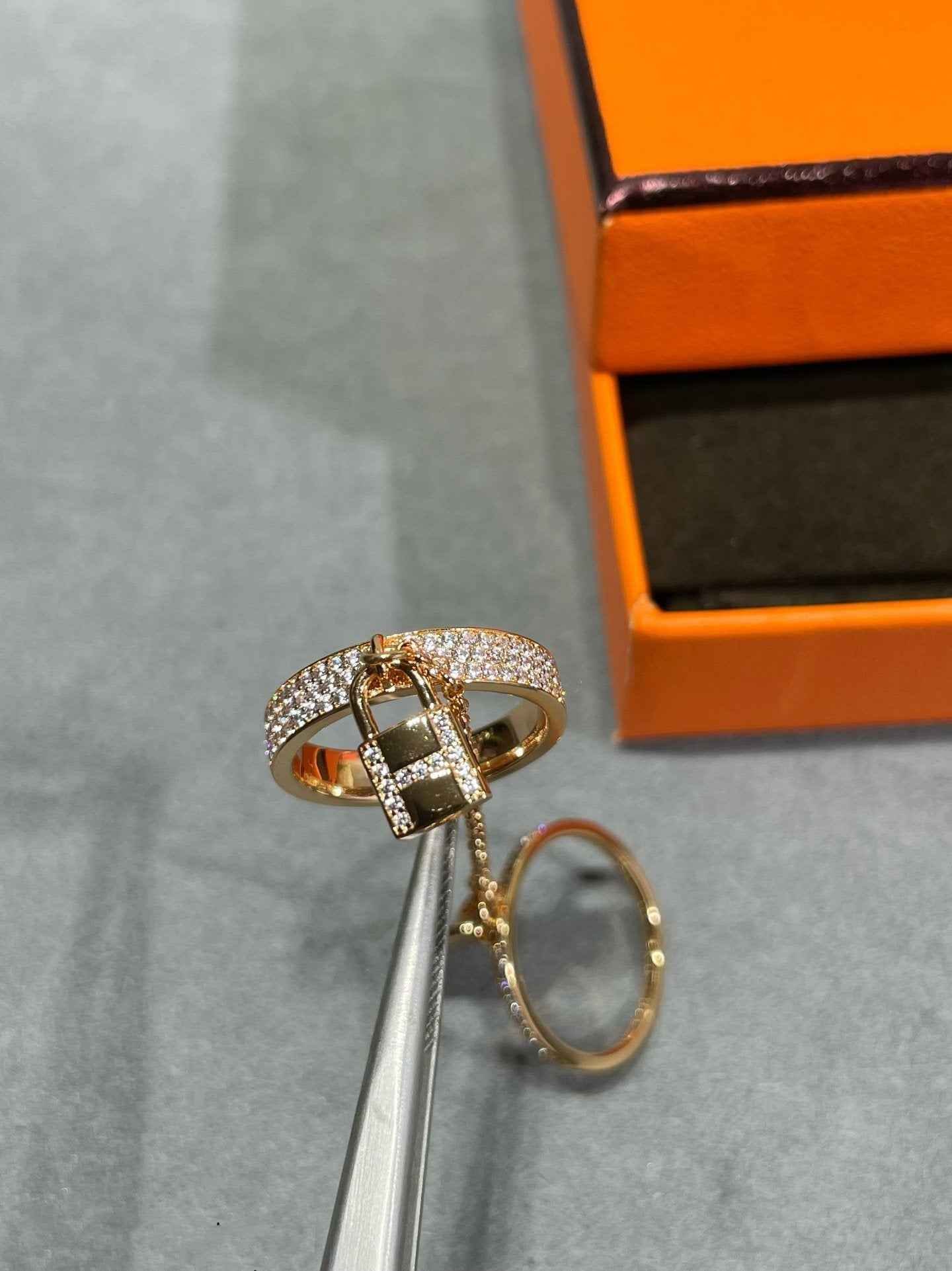 ¡®Lume Jewels¡¯HM KELLY CLOCHETTE DOUBLE RING IN  WITH DIAMONDS