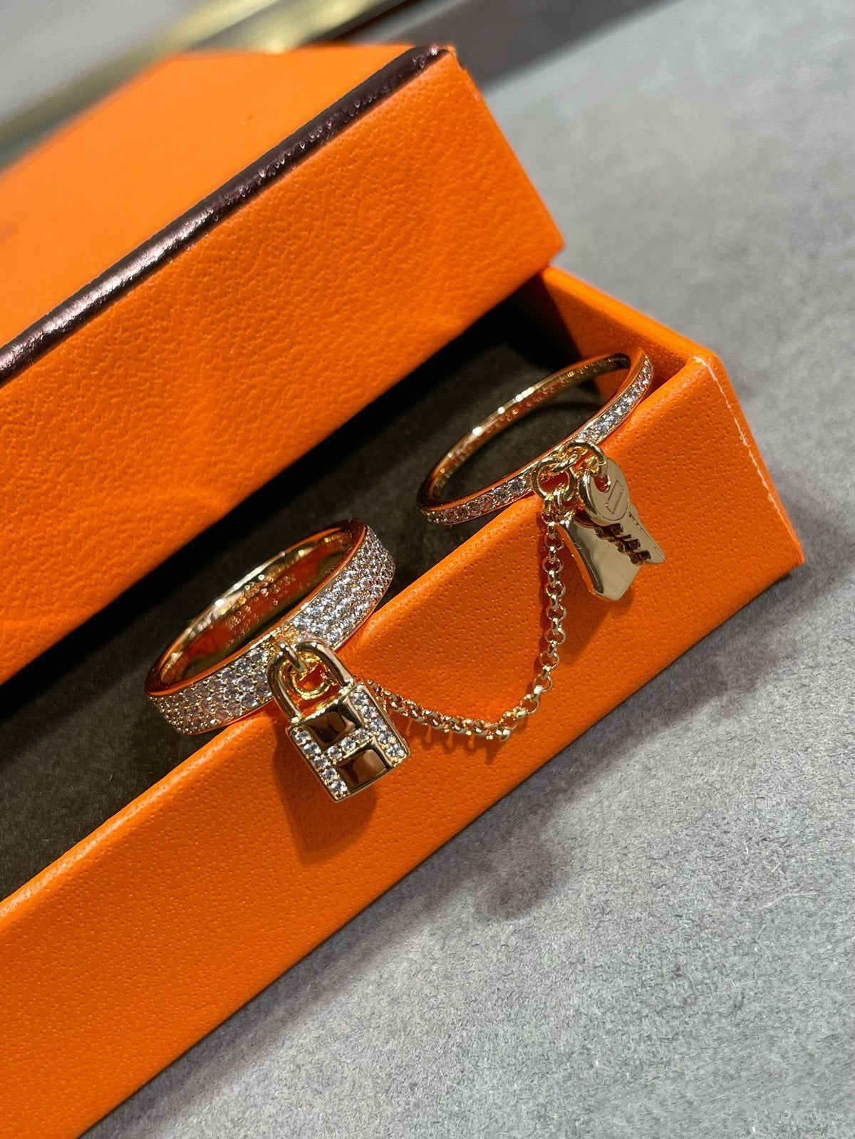 ¡®Lume Jewels¡¯HM KELLY CLOCHETTE DOUBLE RING IN  WITH DIAMONDS
