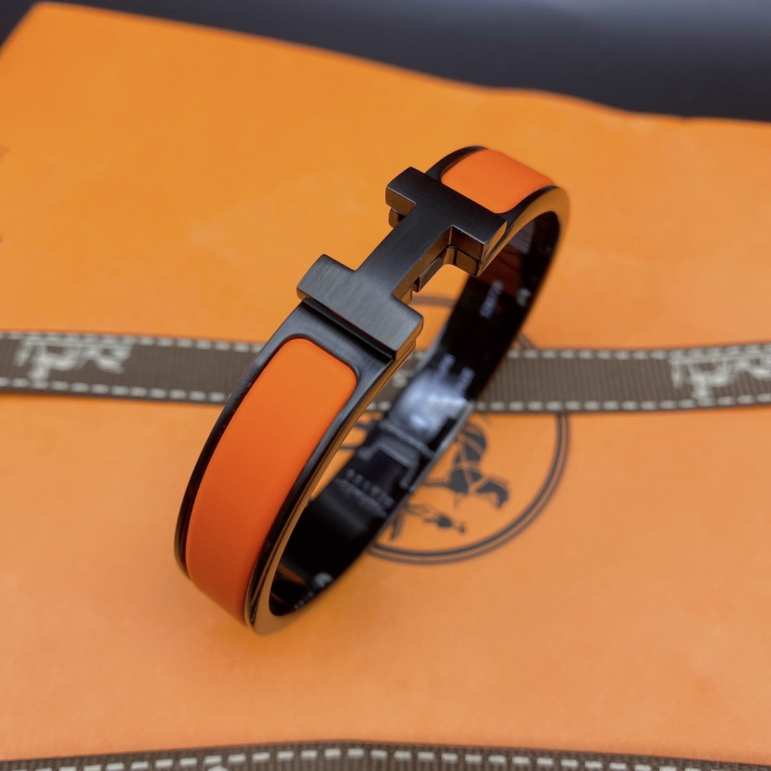 ¡®Lume Jewels¡¯CLIC HM SO BLACK OREGAN BRACELET