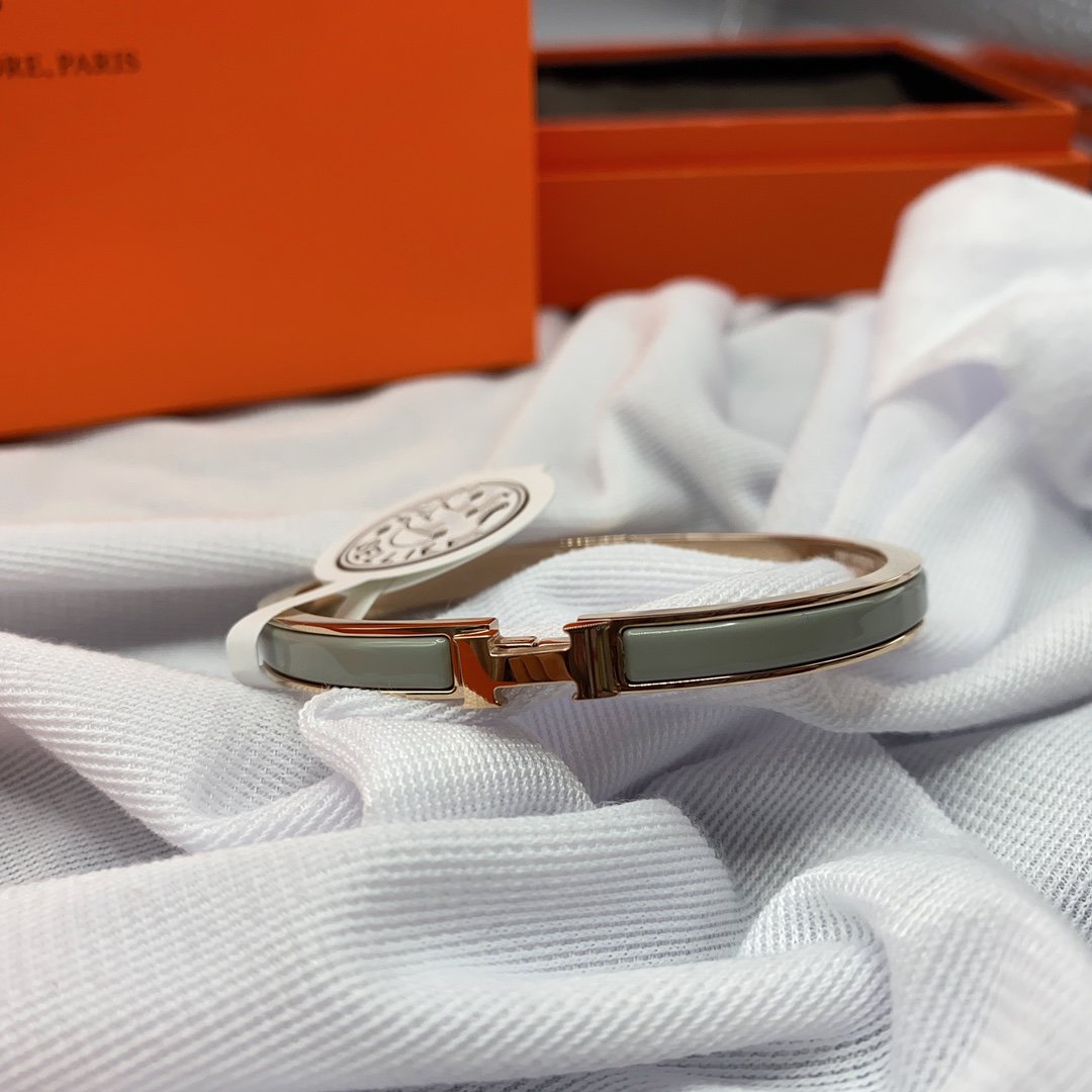 ¡®Lume Jewels¡¯CLASSIC HM CLIC GREEN 8MM ENAMEL BRACELET