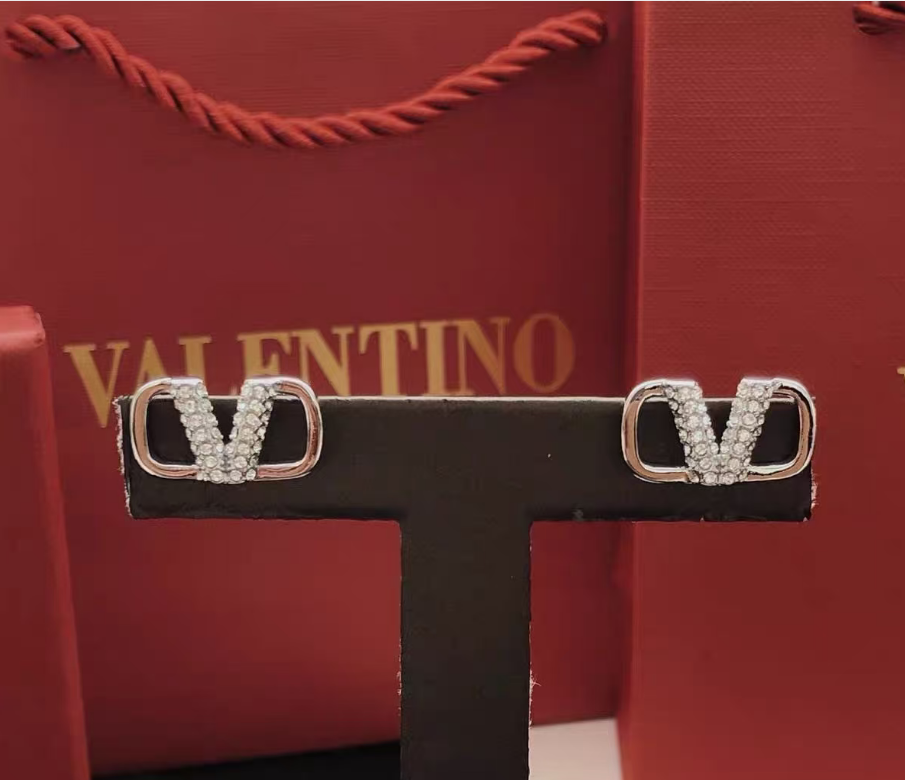 [Lume Jewels]V-shaped stud earrings